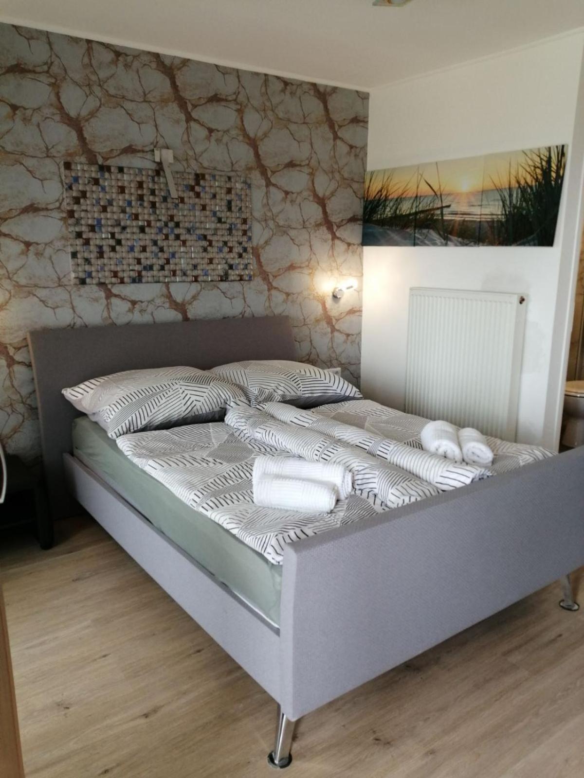 Ferienwohnung Marikalak Keszthely Exterior foto